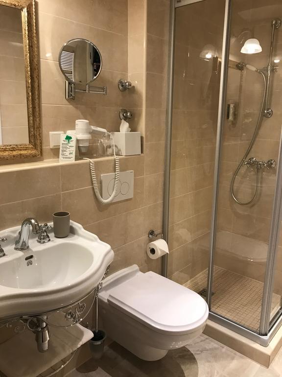 Apartment-Hotel Am Rathaus Düsseldorf Kültér fotó